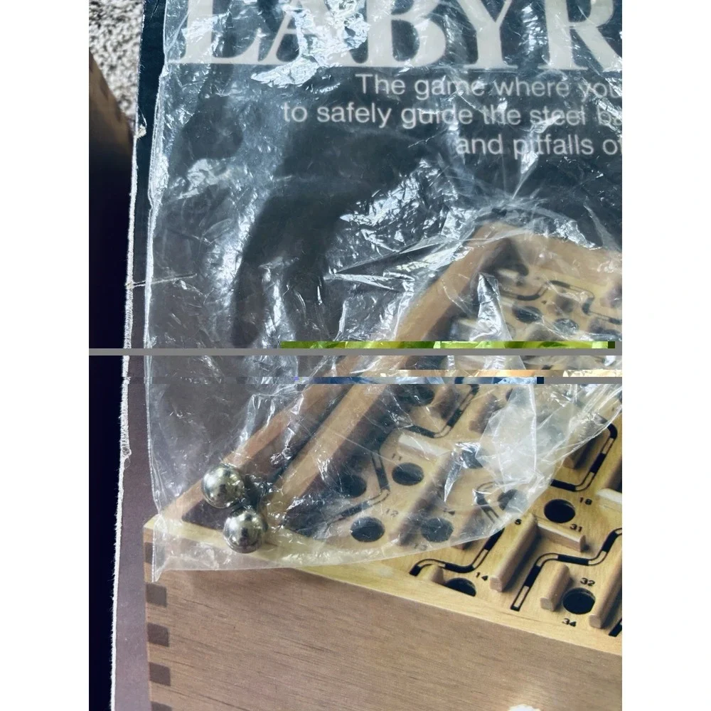 Vintage 1985 Pressman‎ Tournament Labyrinth Wooden Game Box With 2 balls
